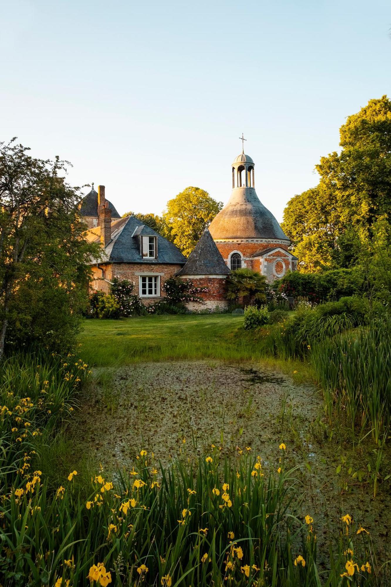 Le Chateau De Bonnemare - Bed And Breakfast 厄杜庞 外观 照片